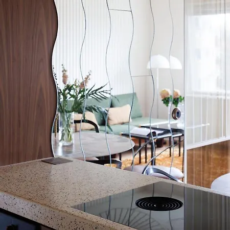 Huoneisto Vintage Glamour Suite, Parveke, Parkkipaikka Helsinki